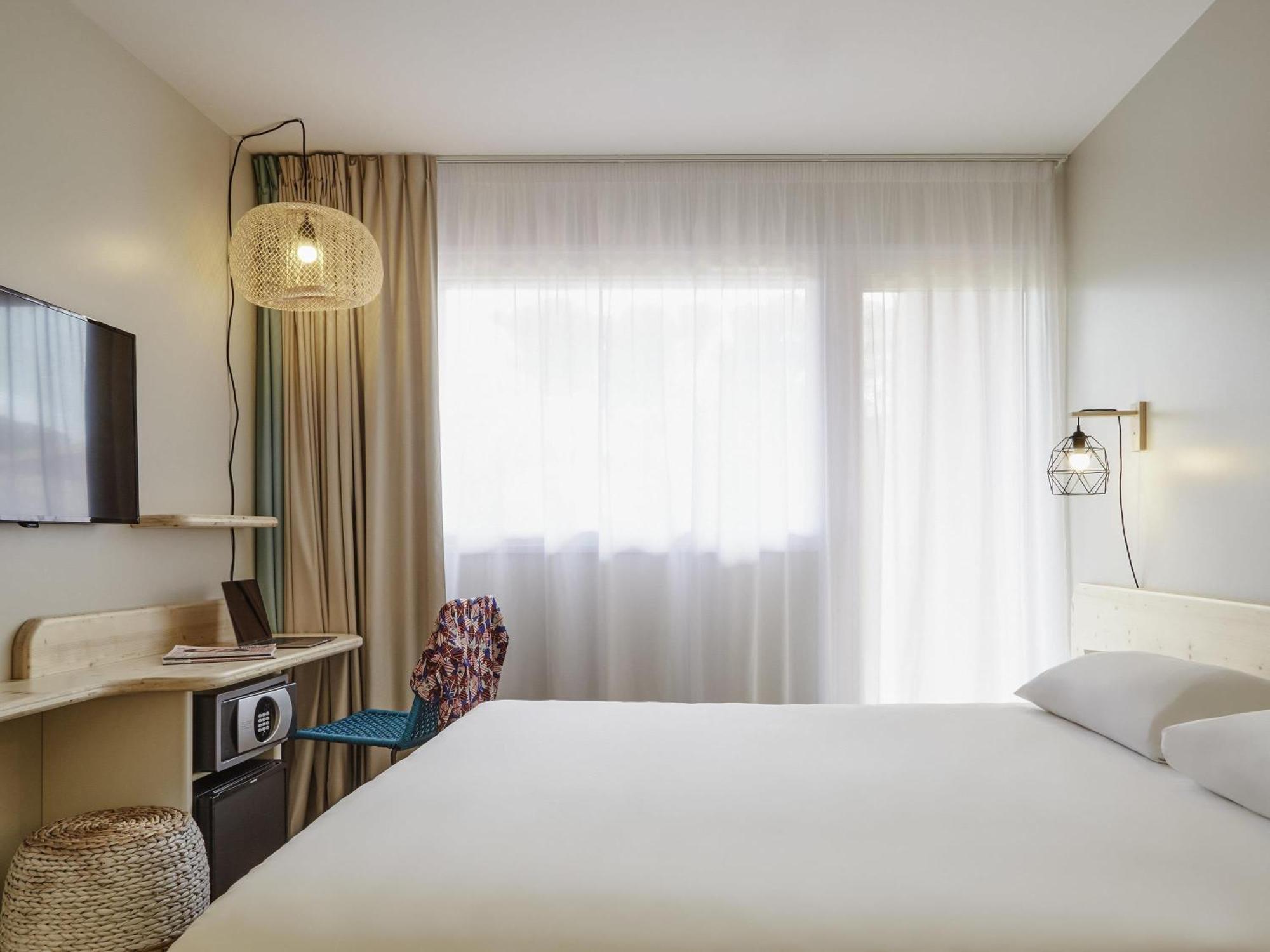 Standard Room with Double or Twin Bed,1731392709:JPEG